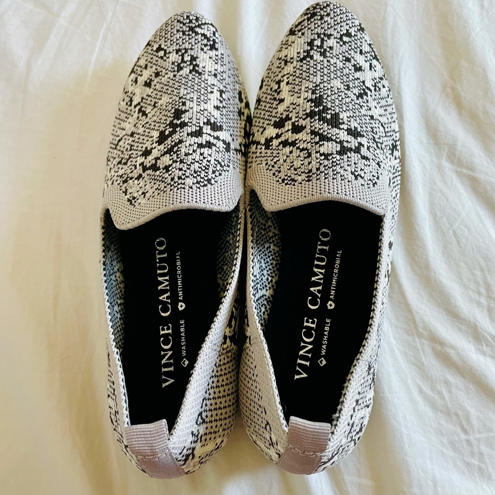 NWOT Vince Camuto Multicolor Loafer